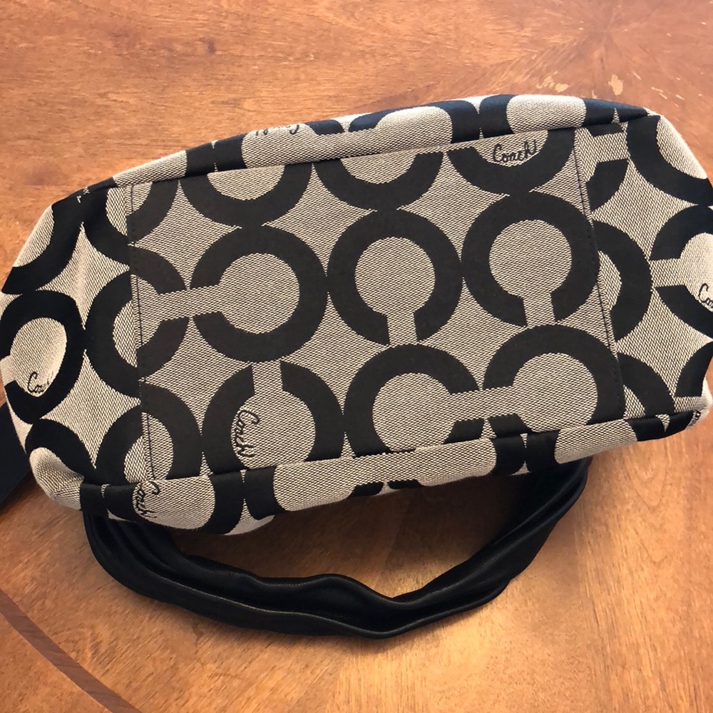 Coach Purse - Picture 2 of 8